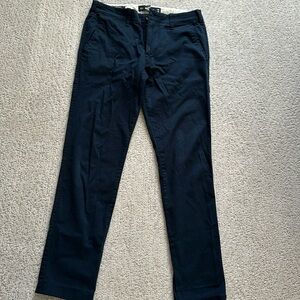Hollister man’s pants